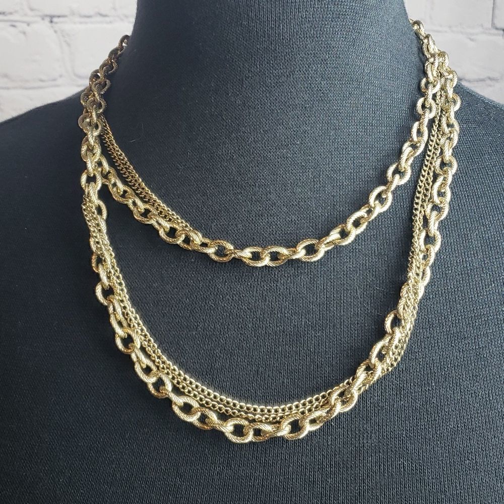 NWT Signature Studio Necklace